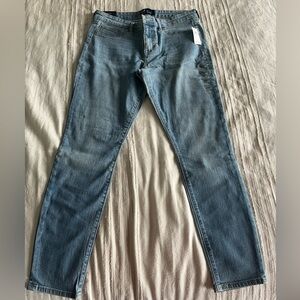 GAP skinny jegging jeans new with tags size 6/28 medium wash